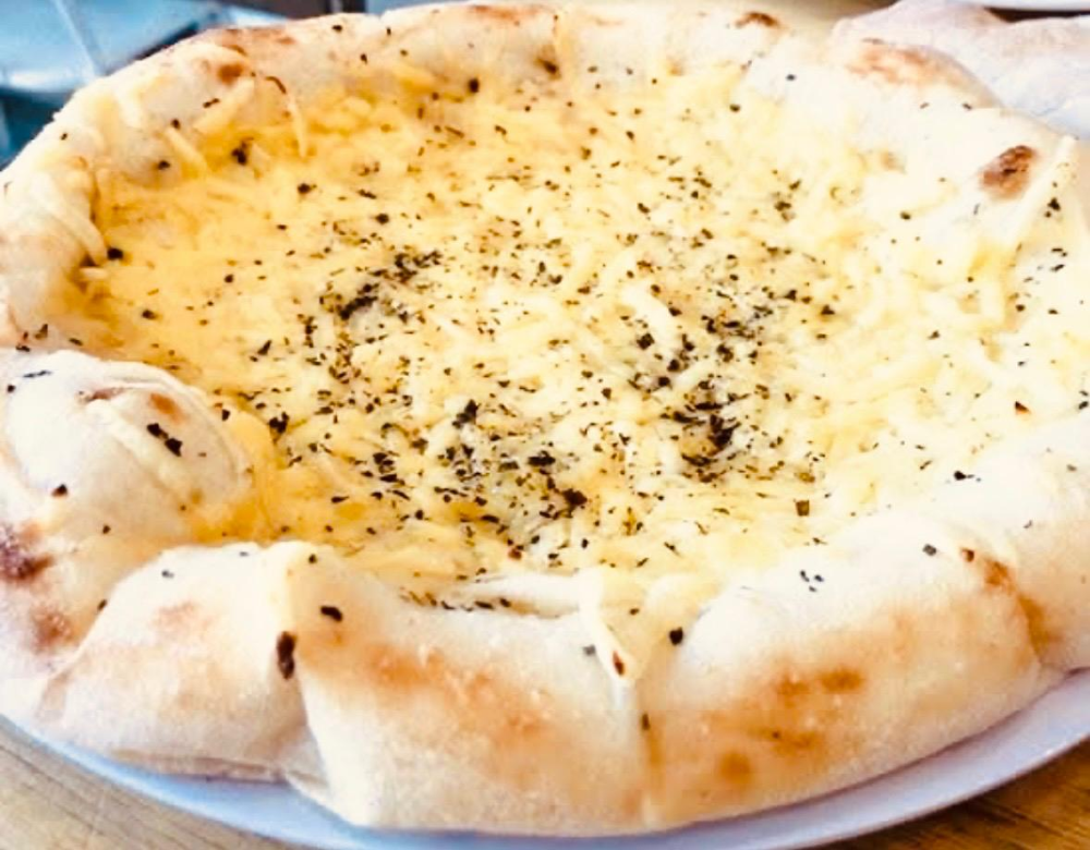 Garlic and Cheese Pizza