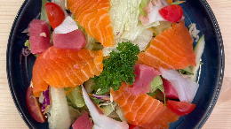 刺生沙拉 Sashimi Salad