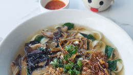 板面清湯 Pan Mee (Soup)