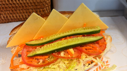 Cheese Salad Roll