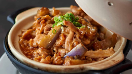 Clay Pot Eggplant and Long Bean with vinegar