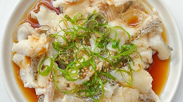Stir-fried Grass Carp Fillet with Ginger